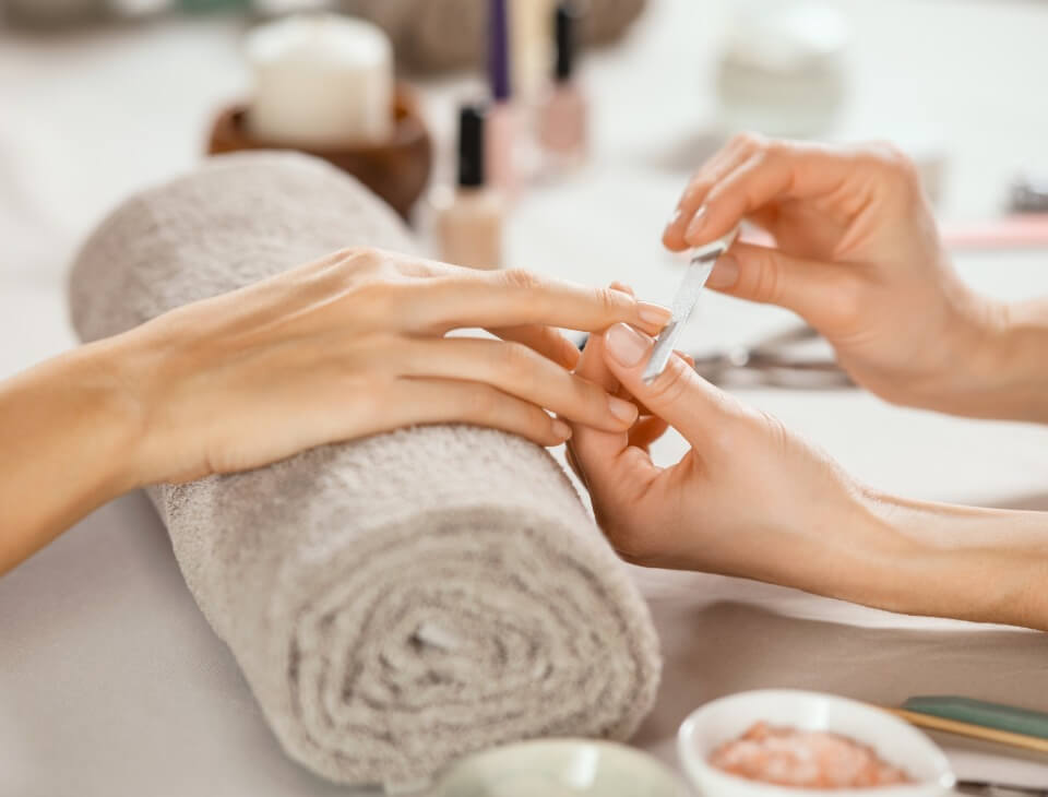 Manicure en Bloomy Beauty Spa Sabaneta